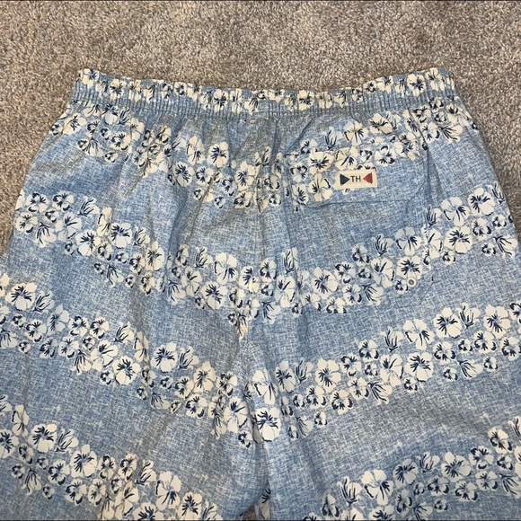Tommy Hilfiger Blue & White Tropical Swimtrunks size M - Picture 9 of 10
